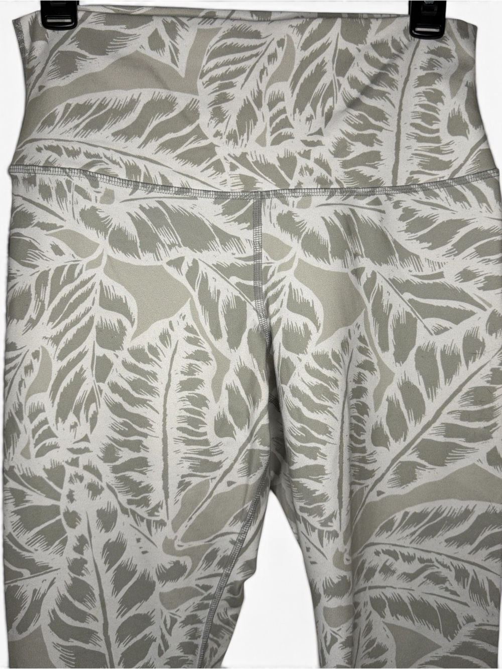 Alo Yoga Palm Springs Air Brushed High Waisted Leggings Size L White Gray Prints - Picture 4 of 11